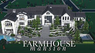 Giant Farmhouse Mansion Bloxburg Speedbuild [upl. by Scarlet327]