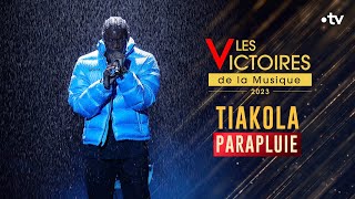 Tiakola  Parapluie Live Victoires 2023 [upl. by Adnalohs312]