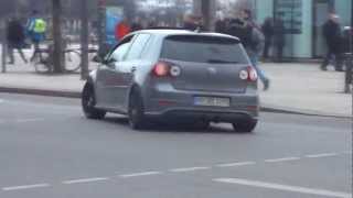 EXTREMELY LOUD GOLF R32 IN HAMBURG Brutal revs amp accerlerations [upl. by Shue]