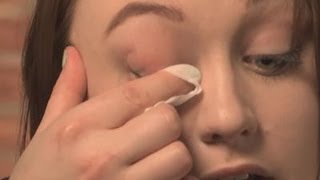 How to remove mascara  properly [upl. by Shaw]