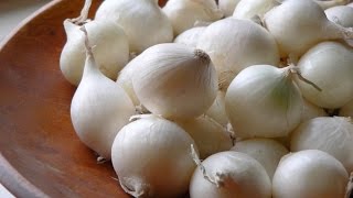 How to Peel Pearl Onions Food Hack [upl. by Arsuy963]