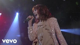 Florence  The Machine  Drumming Song Live on Letterman [upl. by Aicen]