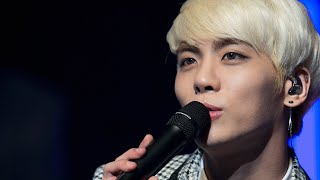 Jonghyun lead singer of Kpop band SHINee dies at 27 [upl. by Ainomar]