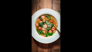 Easy Sausage White Bean Spinach Soup [upl. by Britni]