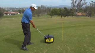 Smash Bag Golf Swing Aid by SKLZ [upl. by Clevey]