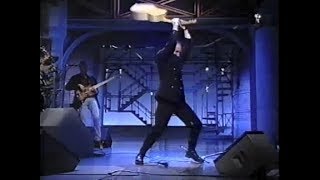 Pete Townshend quotPinball Wizardquot on Letterman June 17 1993 stereo [upl. by Carlota763]