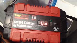 HOW TO HOOK UP THE EVERSTART SMART CHARGER amp MAINTAINER and REVIEW [upl. by Heintz]