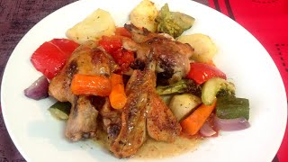 MUSLOS DE POLLO AL HORNO CON VERDURAS Y PATATAS [upl. by Ecyt]