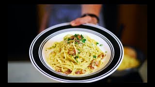 Easy Carbonara Pasta with Bacon  5 ingredients  10 min [upl. by Ja]