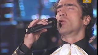 Alejandro Fernández Como Quien Pierde Una Estrella Festival de Viña 2001 [upl. by Sucramel]